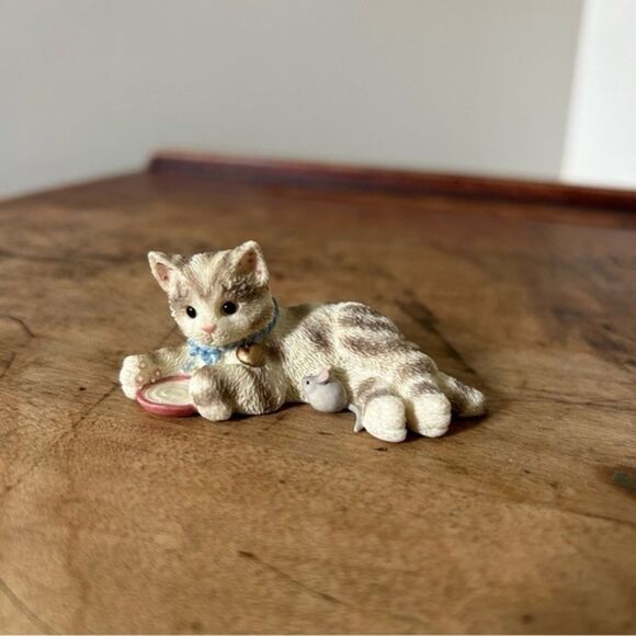 Calico Kittens “Domestic Shorthair Tabby” Priscilla Hillman 1997 Cat Figurine - Picture 1 of 7